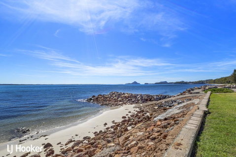'Yacaaba' Beautiful Waterfront Location - South Australia Travel 1