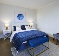 1 Bdrm Top Floor Apt With Sunroom - South Australia Travel