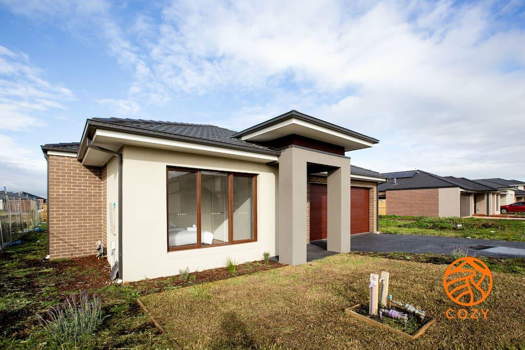 Cranbourne West VIC South Australia Travel