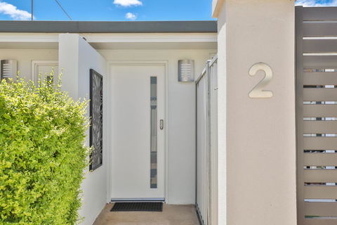 Owner Manager - South Australia Travel 2