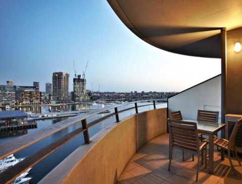 1201P Docklands 2Bed 1bath Water View - South Australia Travel 1