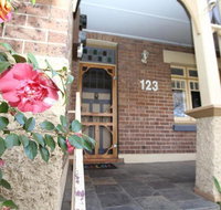 123 Hill St Heart of Orange Double Brick - South Australia Travel