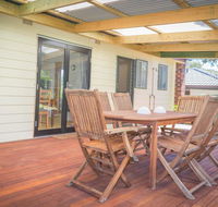 17 Broadbeach Drive - Free WiFi - South Australia Travel