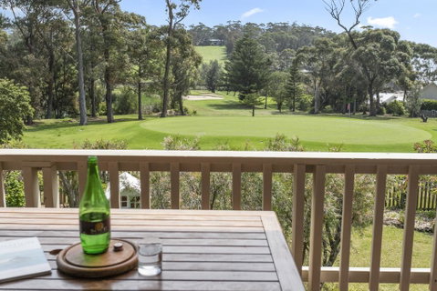 19 Buchan Street - Mollymooks Tee To Sea - South Australia Travel 0