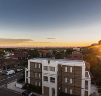 2 Bdrm Art Deco Apt Stroll To Bondi Junction - South Australia Travel