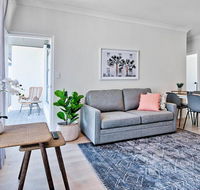2 Bedroom Apt with Balcony  Air Con in Plympton - South Australia Travel
