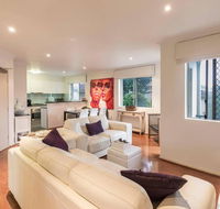 2 Bedroom with Parking  AC Close To Beach  City - South Australia Travel
