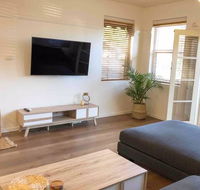 2 Bedroom SHORT walk to CBDBEACH and DARBY ST - South Australia Travel