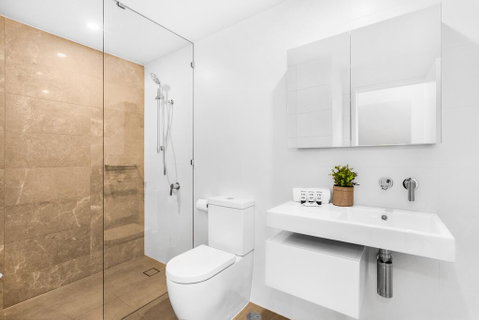 2-Bed Beach Apartment With Pool, Parking And Balcony - South Australia Travel 2