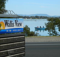 26 Wallis View - Opposite the Lake - 3 Bedroom Apartment - Sleeps 8 - South Australia Travel