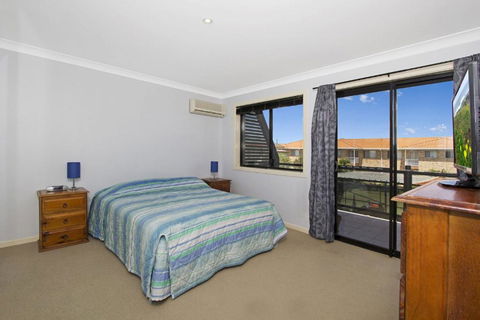 Beach Break Unit 4, 45 Park Street Evans Head - South Australia Travel 1