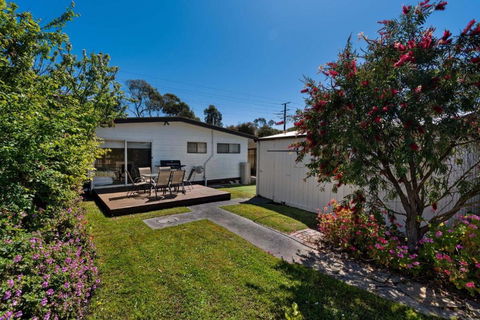 Beach Dreaming - Wifi, Netflix, Air Con, Pets, Full Linen, Sleeps 9 - South Australia Travel 0