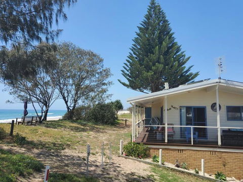 Beach House On The Dunes - Surf, Sand & Serenity - South Australia Travel 1