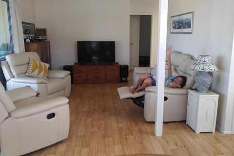 Beach House On The Dunes - Surf, Sand & Serenity - South Australia Travel 4