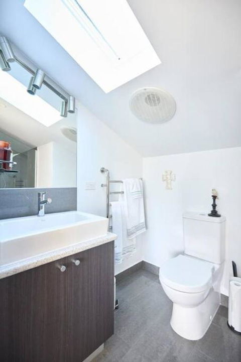 Beach Loft - On The Esplanade - South Australia Travel 0