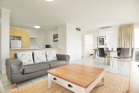 Beach Lovers Dream 2BR - South Australia Travel 0