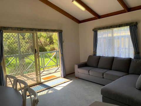 Beach Park Phillip Island - Cabins - South Australia Travel 1