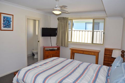 Beach Retreat - Bring Your Own Linen - South Australia Travel 2