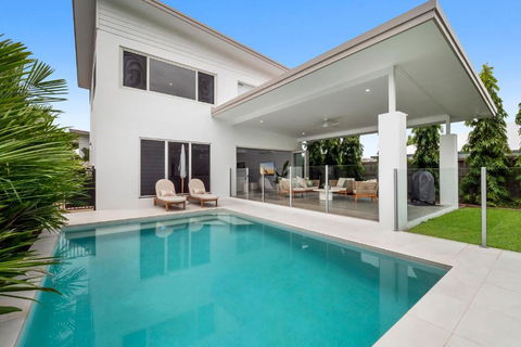 Beachmont Bliss Palm Cove - South Australia Travel 0