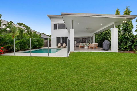 Beachmont Bliss Palm Cove - South Australia Travel 1