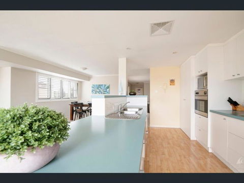 Beachside 4 - South Australia Travel 4