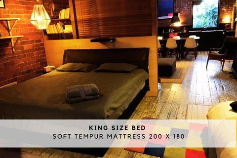 Beachside Loft Warehouse Artists Retreat - South Australia Travel 1