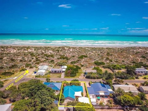 Beachwood - Fabulous Front-Row Goolwa Beach, Pet Friendly - South Australia Travel 3