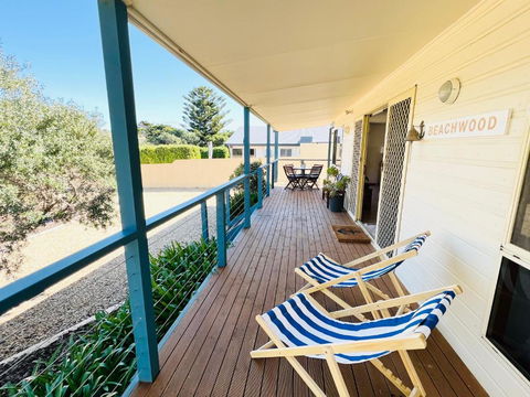 Beachwood - Fabulous Front-Row Goolwa Beach, Pet Friendly - South Australia Travel 0