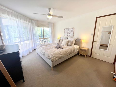 Beachwood - Fabulous Front-Row Goolwa Beach, Pet Friendly - South Australia Travel 2