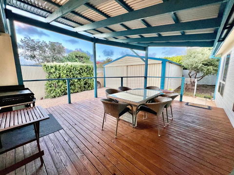 Beachwood - Fabulous Front-Row Goolwa Beach, Pet Friendly - South Australia Travel 4