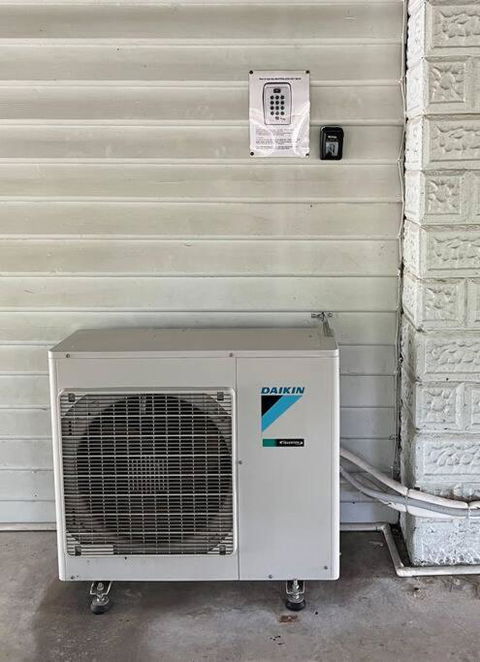 Beautiful 1960s Home In Historic Yackandandah - South Australia Travel 1