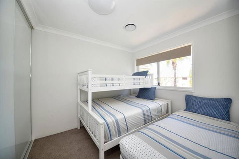 Beautiful 2 Bed Retreat 2 Min Walk To Tramline - South Australia Travel 3