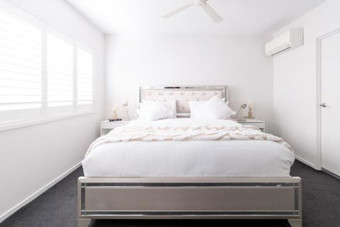 Beautiful Modern 3 Bedroom Family Suite Sleeps 6 - South Australia Travel 2