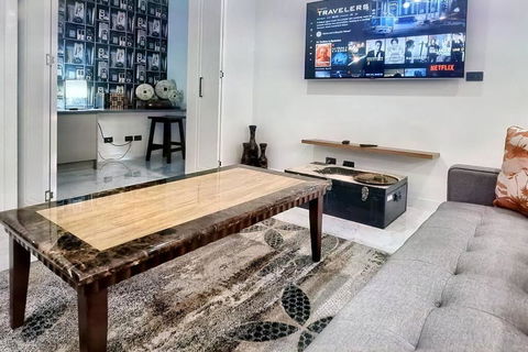 Beautiful New Home In Throsby With 5 Bedrooms - South Australia Travel 0