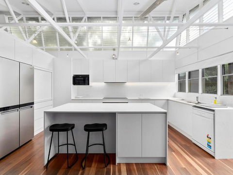 Beautiful Noosa Heads Family Home - South Australia Travel 4