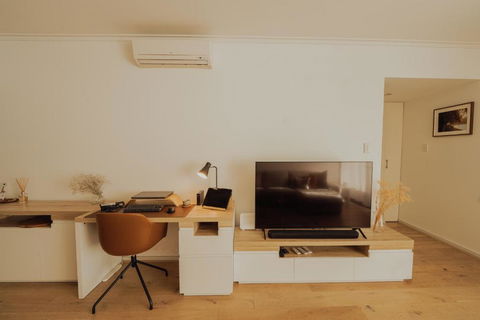 Beaufort Street Gem 1br Urban Retreat - South Australia Travel 1