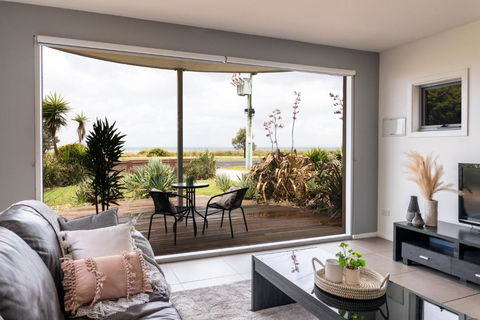 Beach Retreat - South Australia Travel 4