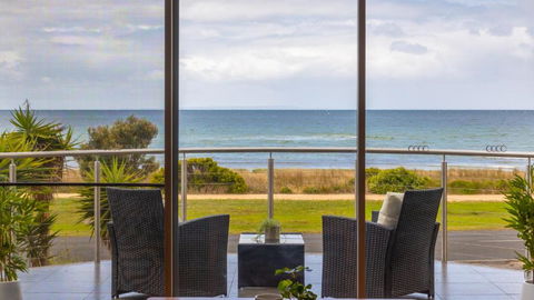 Beach Retreat - South Australia Travel 0