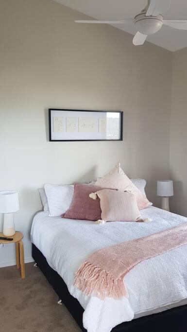 Beautiful River View Guesthouse - South Australia Travel 4