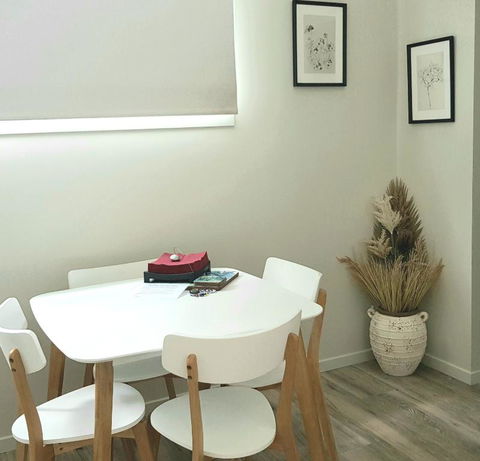 Beautiful River View Guesthouse - South Australia Travel 3