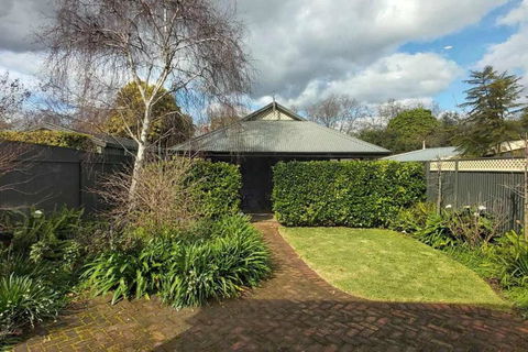 Beautiful Victorian Home + 3Br + Modern + Peaceful - South Australia Travel 4