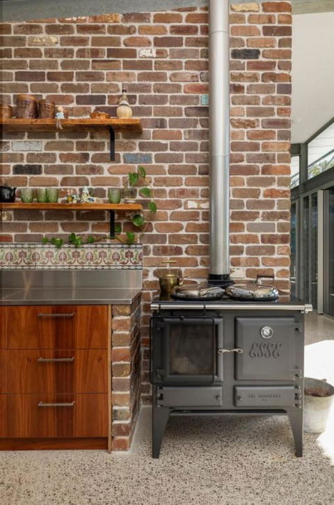 Beautiful With Brilliant Views Of The Glasshouse Mountains - South Australia Travel 3