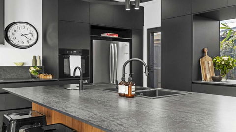 Beautifully Renovated Period Property Walking Distance To Cbd - South Australia Travel 3