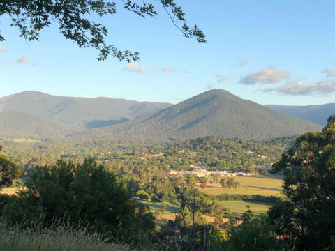 Beauty Of Healesville - South Australia Travel 0