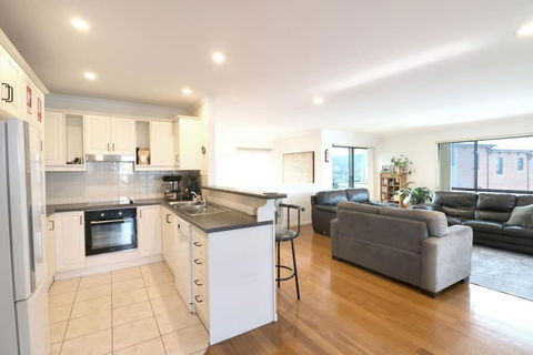 Beech Break - 3 Bedroom Pet Friendly Apartment - South Australia Travel 1