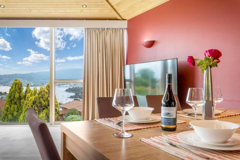 BELLA VISTA Large Family Home Views Forever - South Australia Travel 1