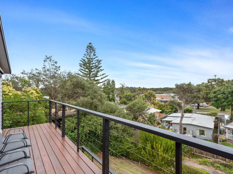 Bella Vue By Ready Set Stay- BYO LINEN AND TOWELS - South Australia Travel 2