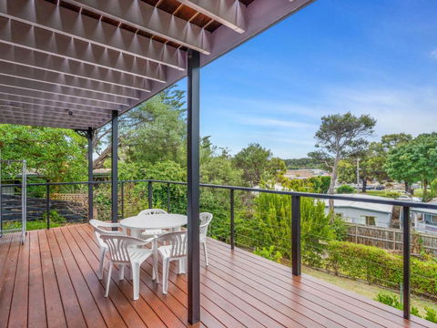 Bella Vue By Ready Set Stay- BYO LINEN AND TOWELS - South Australia Travel 4