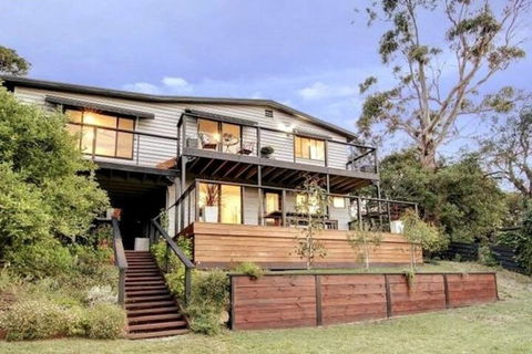 Bella Vue By Ready Set Stay- BYO LINEN AND TOWELS - South Australia Travel 0