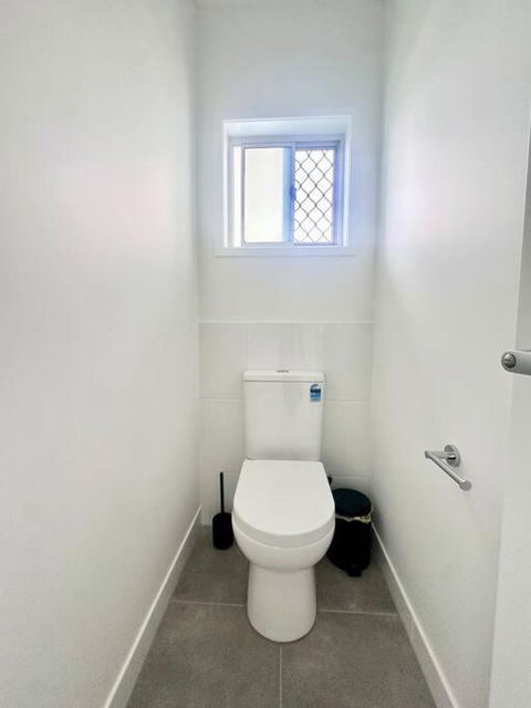 Belleview Home - Brand New 4 Bedroom House Near Ipswich - South Australia Travel 3